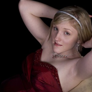 BrittainyDress divan sm_14.jpg